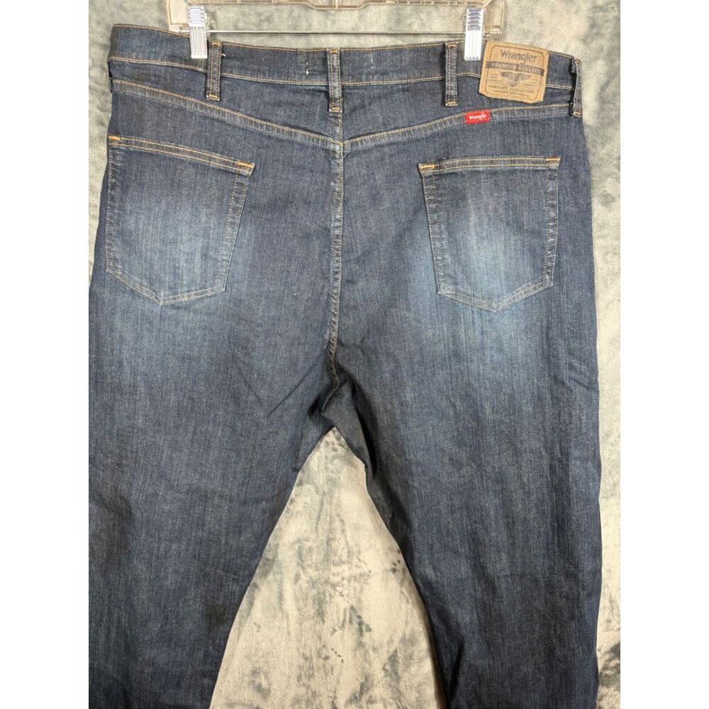 Wrangler Denim Men's Pants Relaxed Fit Jeans Adult Size Men’s 42-30 - Picture 13 of 14